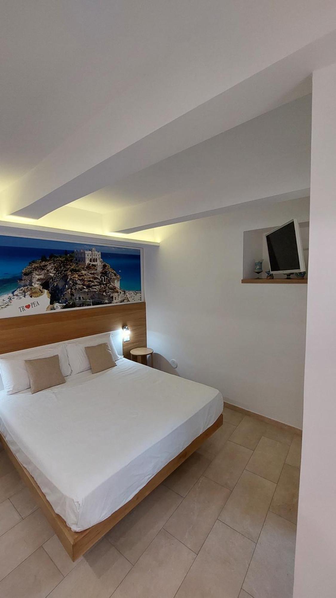 Don Francisco Rooms - Tropea Eksteriør bilde
